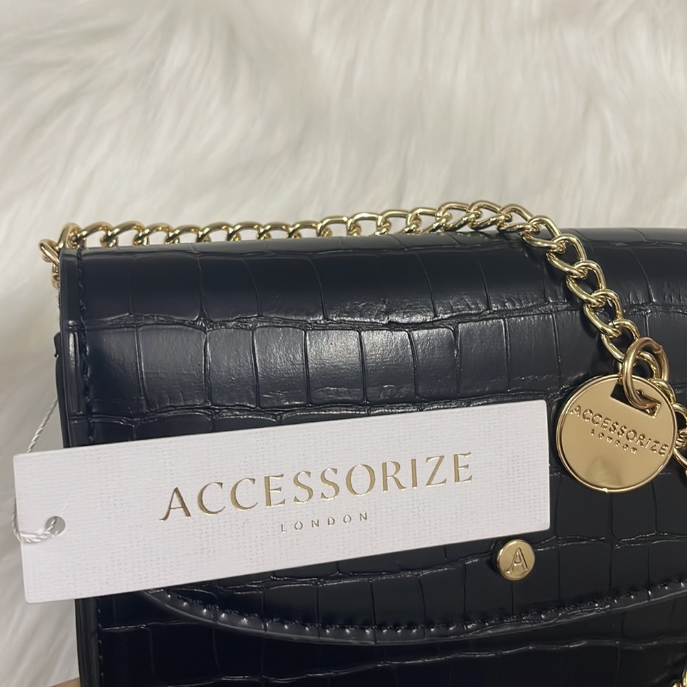 Accessorize London women's Faux Leather
Black Mini Sling Bag | NWT - Picture 16 of 17